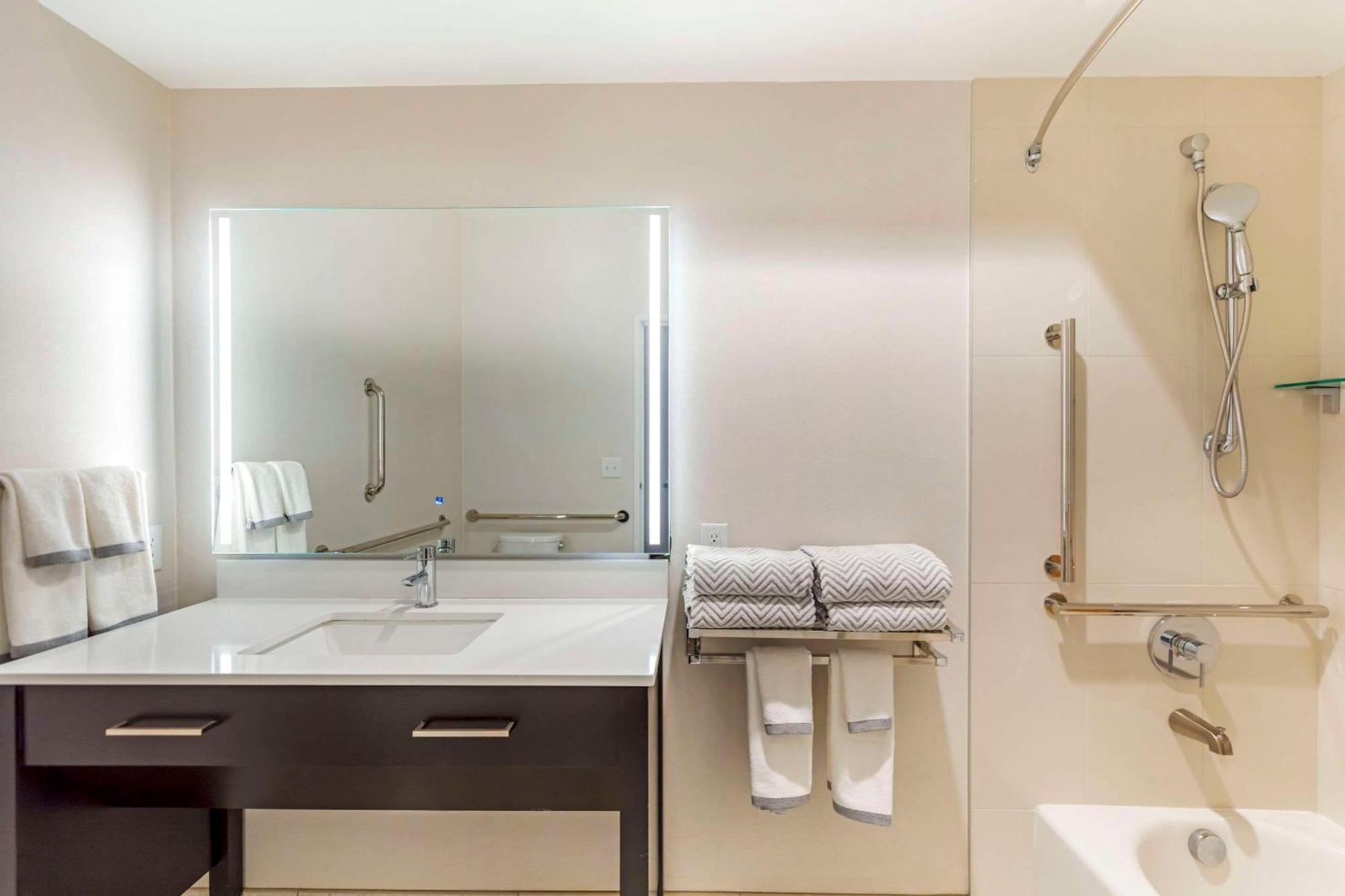 Cambria Hotel Copper Mountain Фриско Экстерьер фото